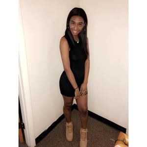 Meet your Posher, Jenelle